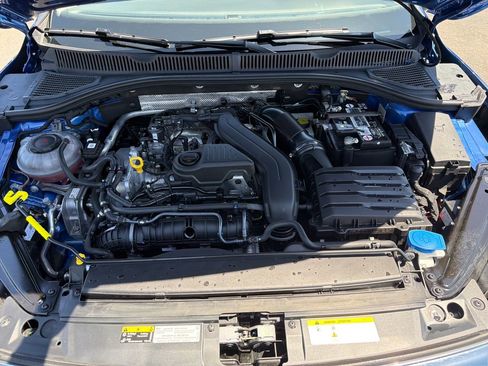 Certified 2023 Volkswagen Jetta SE w/ Panoramic Sunroof Package FWD image 24