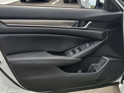 Used 2020 Honda Accord Sport image 13