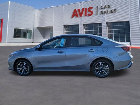 Used 2024 Kia Forte LXS image 10