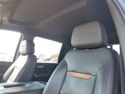 Certified 2022 GMC Sierra 2500 AT4 w/ AT4 Preferred Package image 24