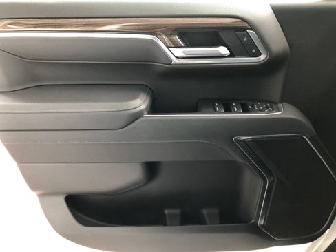 Used 2026 Chevrolet Silverado 1500 RST w/ RST Select Package AWD/4WD image 34