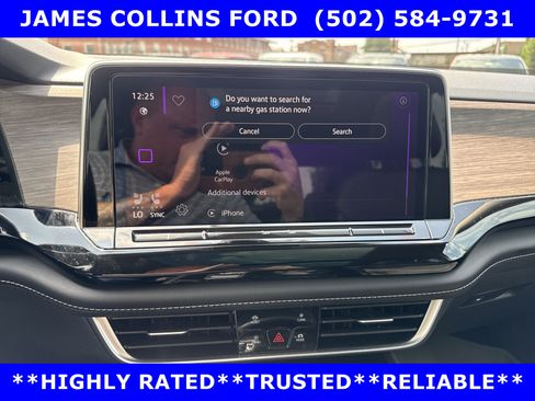 Used 2024 Volkswagen Atlas SEL AWD/4WD image 22