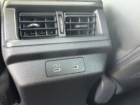Used 2024 Honda Accord Touring image 11