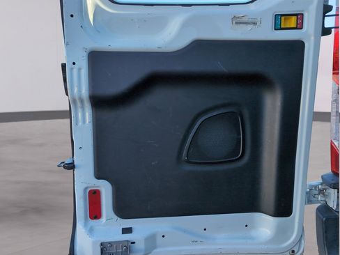 Used 2017 Ford Transit 250 130 Low Roof RWD image 11