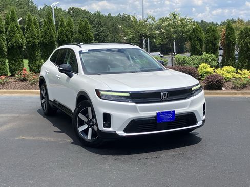 Used 2024 Honda Prologue Touring image 2