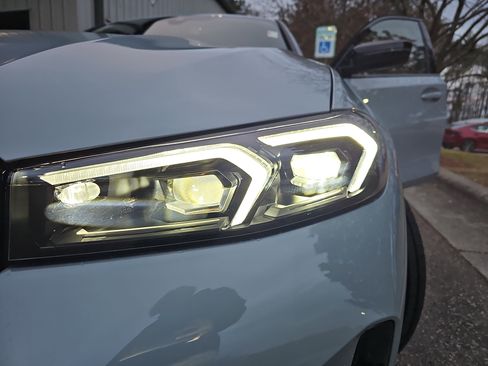 New 2026 BMW 330i Sedan w/ M Sport Package image 33