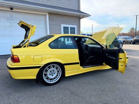 Used 1995 BMW M3 Coupe RWD image 92