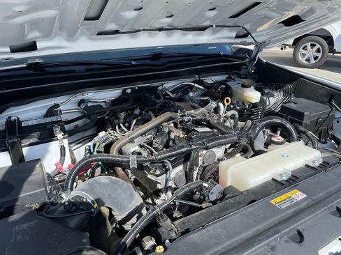 Used 2024 Toyota Tacoma SR5 RWD image 31