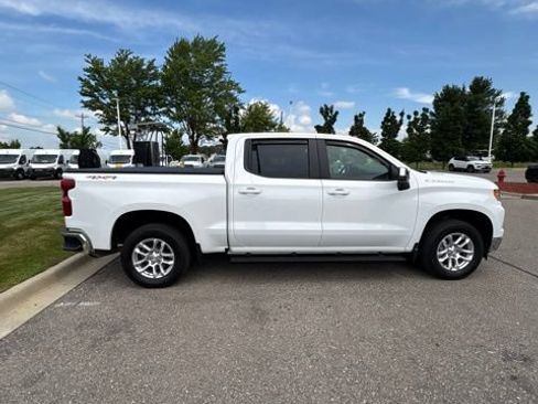 Used 2026 Chevrolet Silverado 1500 LT AWD/4WD image 2