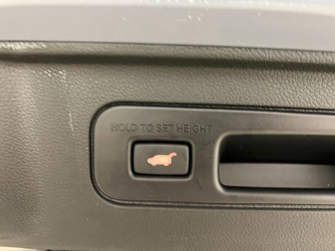 New 2025 Honda Pilot Touring image 34