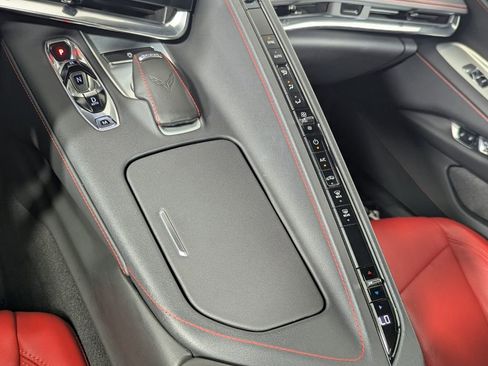 Used 2020 Chevrolet Corvette Stingray Convertible w/ Battery Protection Package RWD image 18