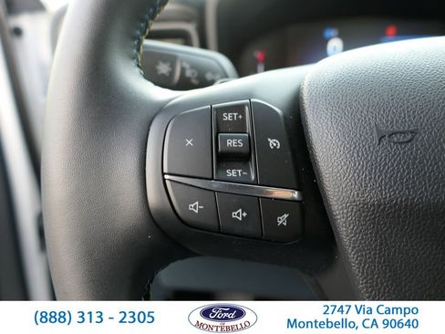 Used 2025 Ford Maverick Lobo image 17