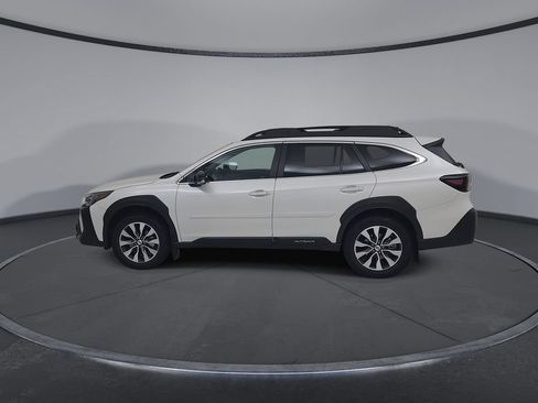 Used 2025 Subaru Outback Limited AWD/4WD image 8