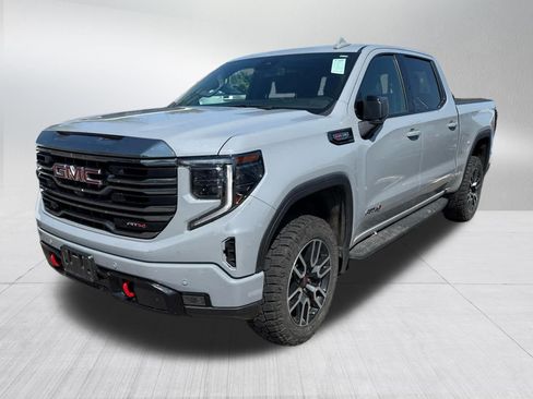 Used 2024 GMC Sierra 1500 AT4 w/ AT4 Premium Package AWD/4WD image 3