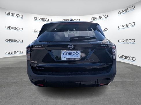 New 2026 Nissan Kicks SV image 6