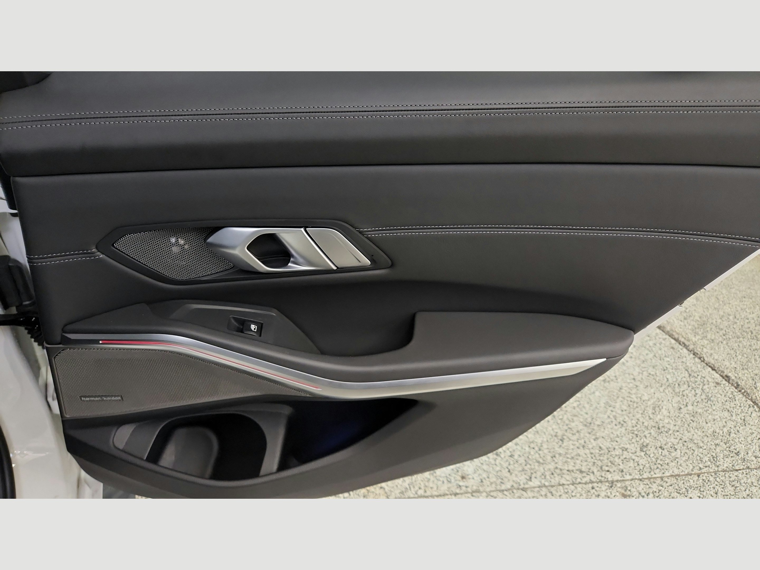 Used 2022 BMW M3 w/ Executive Package RWD image 33