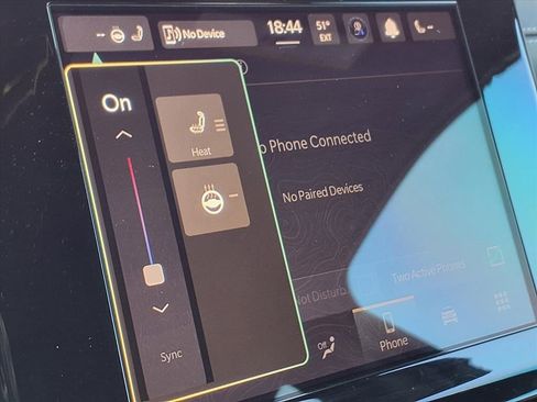 Used 2024 Jeep Grand Cherokee Altitude image 12