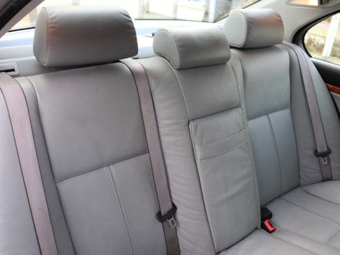 Used 2002 BMW 530i Sedan image 48