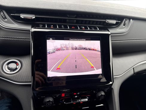 New 2025 Jeep Grand Cherokee 4WD image 26