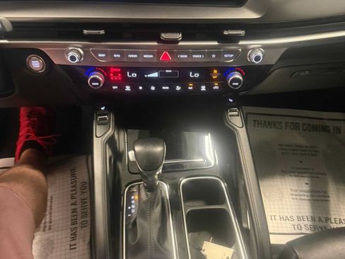 Used 2024 Kia Telluride S w/ S Sunroof Package AWD/4WD image 38