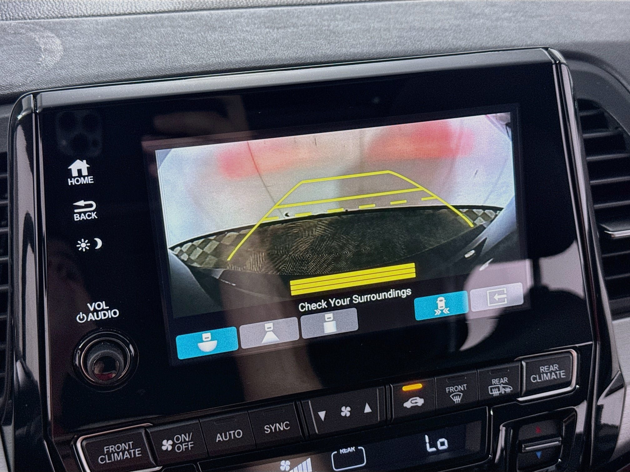 Used 2018 Honda Odyssey Elite image 3