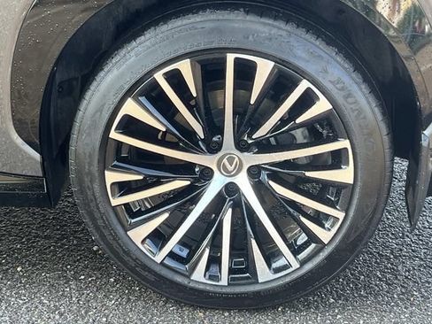 Used 2023 Lexus RZ 450e Premium w/ Technology Package AWD/4WD image 11