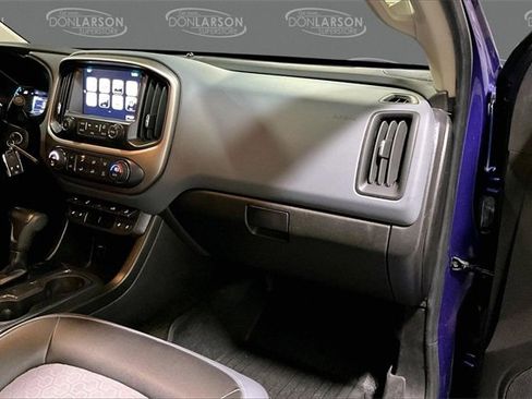 Used 2017 Chevrolet Colorado Z71 image 33