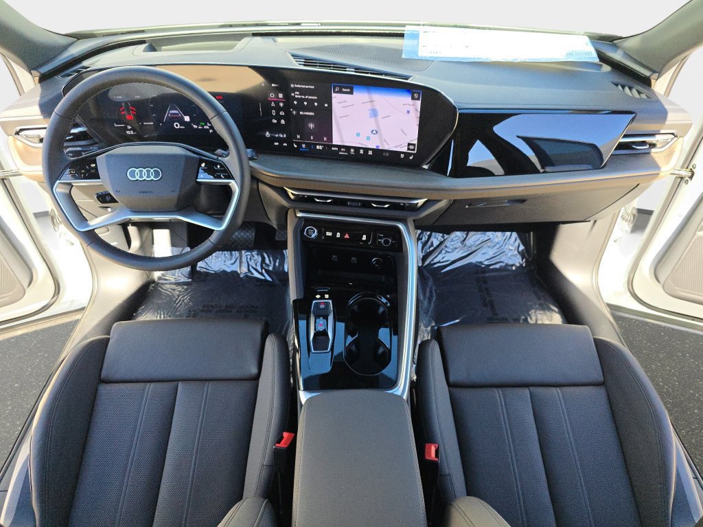 Used 2025 Audi Q5 Premium Plus w/ Premium Plus AWD/4WD image 9