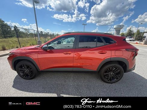 Used 2024 Chevrolet Trax ACTIV FWD image 5