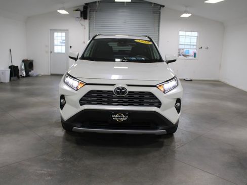 Used 2020 Toyota RAV4 Limited image 21