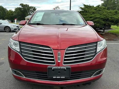 Used 2019 Lincoln MKT AWD image 11
