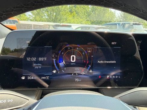 New 2026 Chevrolet Equinox LT w/ Convenience Package II AWD/4WD image 18
