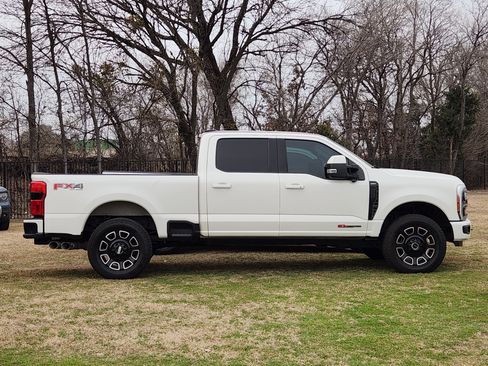 Used 2023 Ford F250 Lariat w/ Lariat Ultimate Package image 4