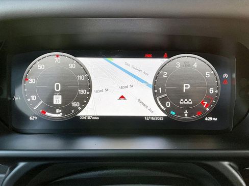 Used 2025 Land Rover Defender 110 S image 13