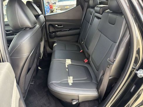 Used 2025 Hyundai Santa Cruz Limited image 25