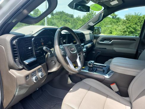 Certified 2024 GMC Sierra 1500 SLT w/ SLT Premium Plus Package AWD/4WD image 15