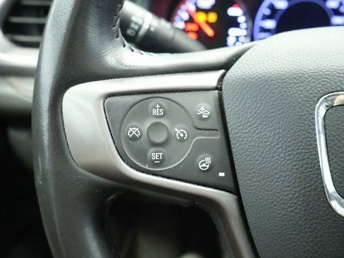 Used 2022 GMC Acadia AT4 w/ Technology Package AWD/4WD image 35