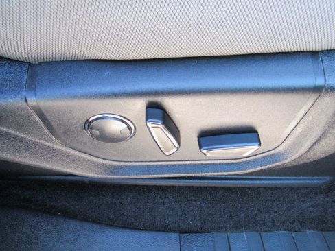 Used 2018 Ford F150 XLT w/ Equipment Group 302A Luxury image 27