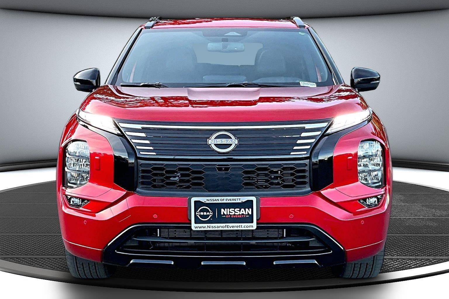 Used 2026 Nissan Rogue Platinum w/ Family Package AWD/4WD image 3