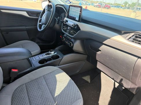 Used 2022 Ford Escape SE w/ Convenience Package FWD image 17