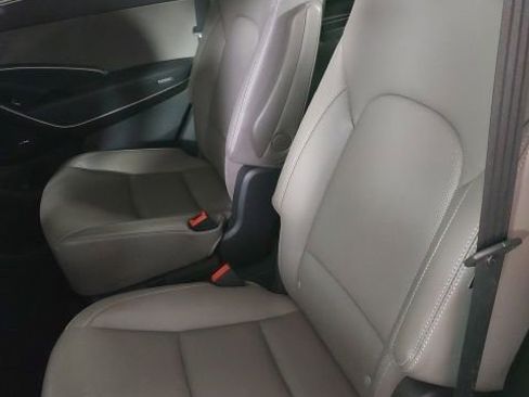Used 2017 Hyundai Santa Fe Limited w/ Cargo Package AWD/4WD image 11