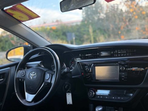 Used 2016 Toyota Corolla S image 13