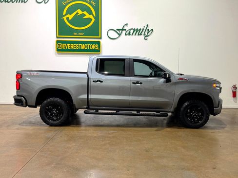 Used 2020 Chevrolet Silverado 1500 LT Trail Boss image 8
