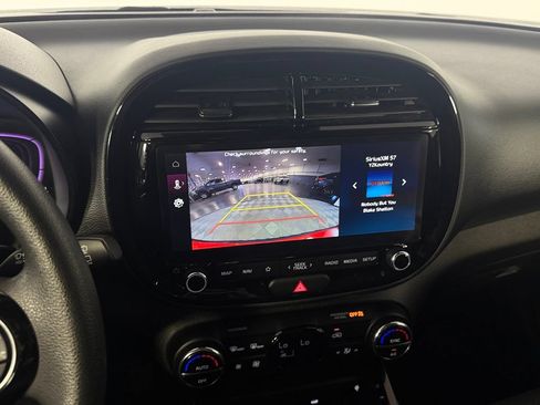 Used 2025 Kia Soul S FWD image 14