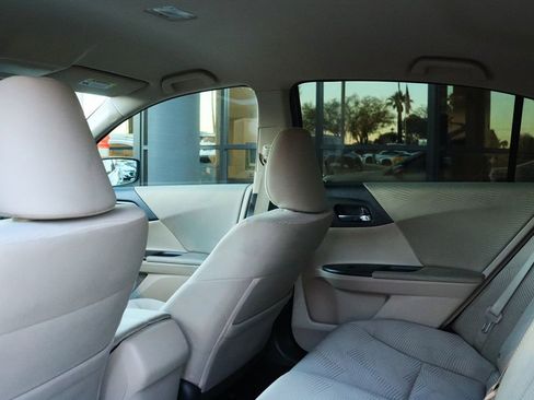 Used 2016 Honda Accord LX image 31