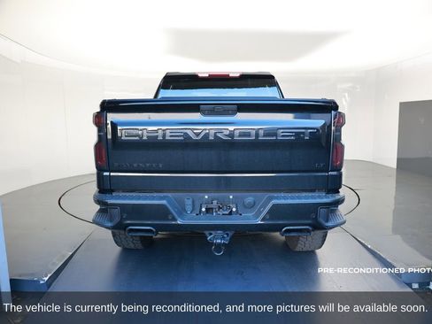 Used 2022 Chevrolet Silverado 1500 LT Trail Boss w/ Safety Package image 6