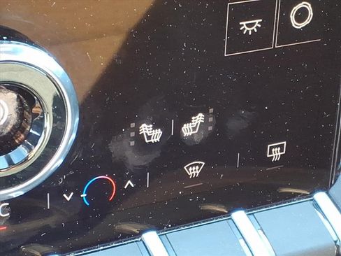 Used 2025 GMC Terrain Elevation image 17