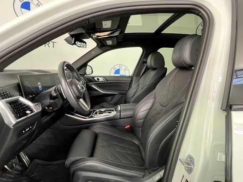 Used 2025 BMW X5 xDrive40i w/ M Sport Package AWD/4WD image 12