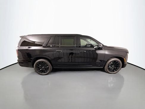 Used 2025 Cadillac Escalade ESV Premium Luxury w/ Touring Package AWD/4WD image 8