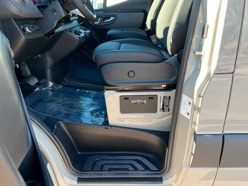 New 2025 Mercedes-Benz Sprinter 2500 image 17